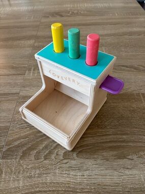 Lovevery Wooden Peg Drop